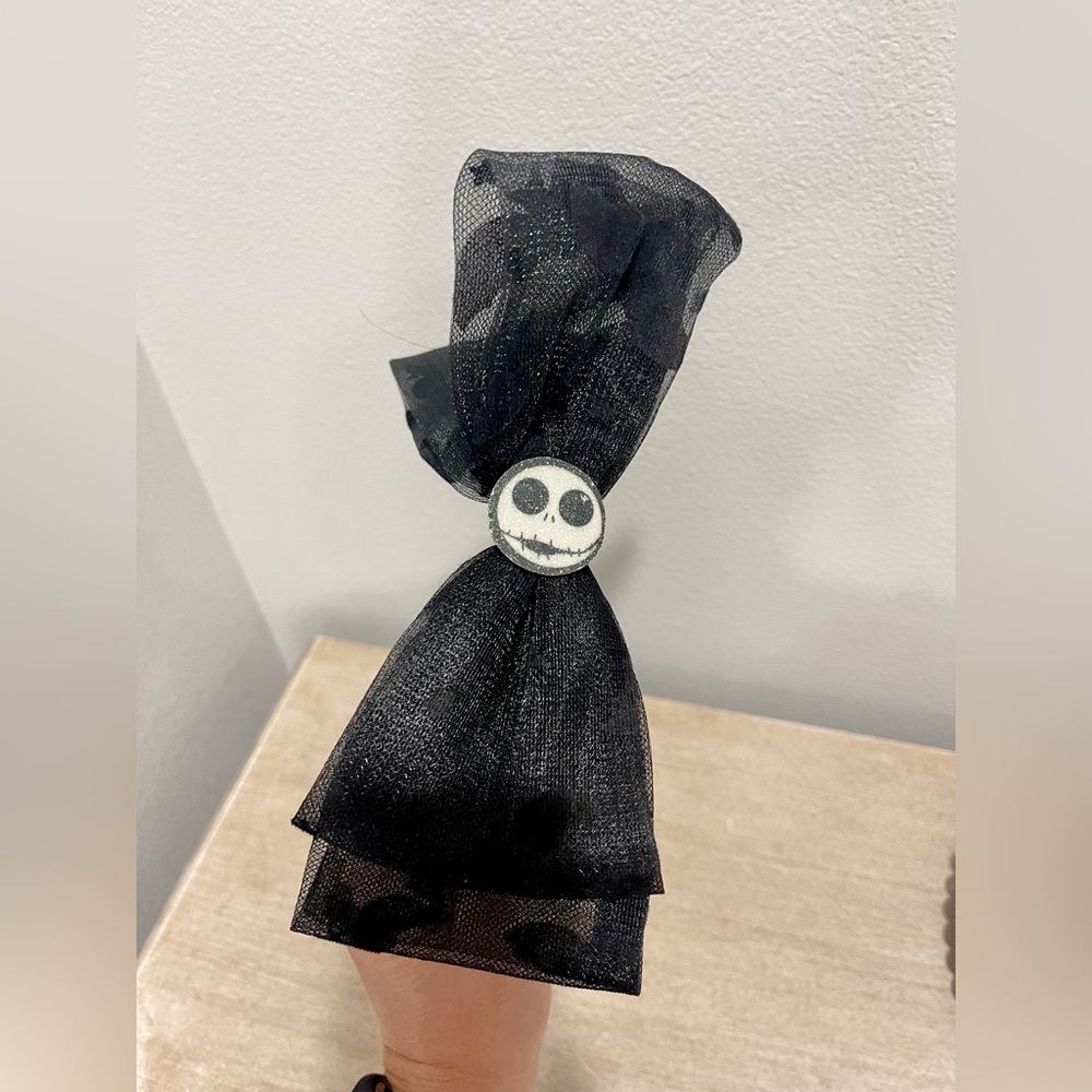 NWOT Disney Nightmare Before Christmas Jack Skellington headband Black Mesh Bow